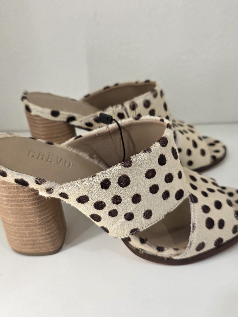 Crevo NWT Spotted Calf Hair Mule Heels Size 7 - Picture 4 of 10